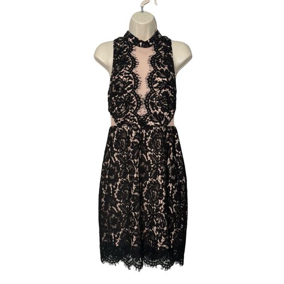 ASTR The Label Lace and Mesh Bodycon Dress in Black Size L - Picture 2 of 9